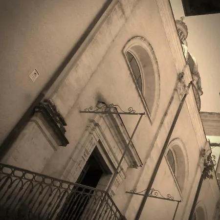 Itinerario Barocco Apartment Ragusa Ibla - Eleganza E Comfort Nel Cuore Del Barocco Siciliano Exterior photo
